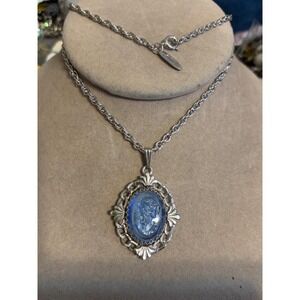 Silver-tone Whiting & Davis Blue Glass Cameo Necklace 22.5"
